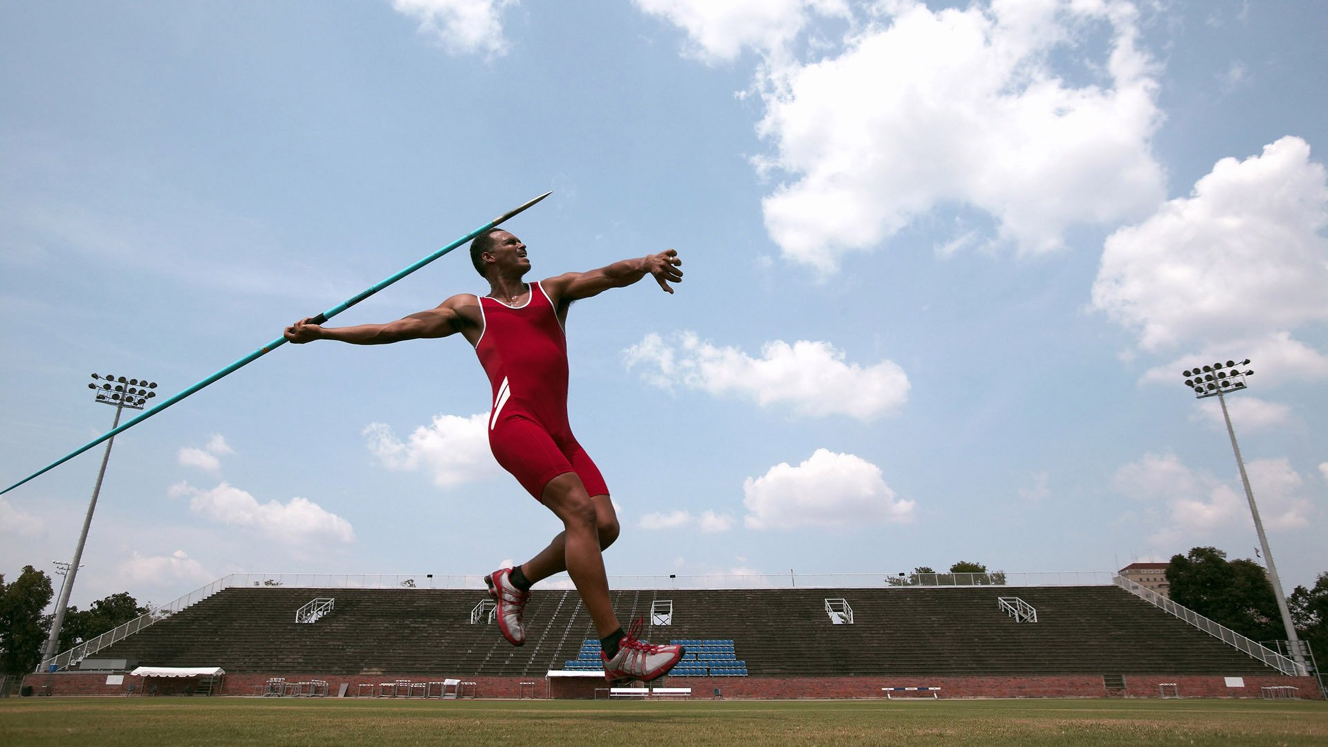 _潜水运动新体验：探索深海中的神秘世界_，潜水运动介绍